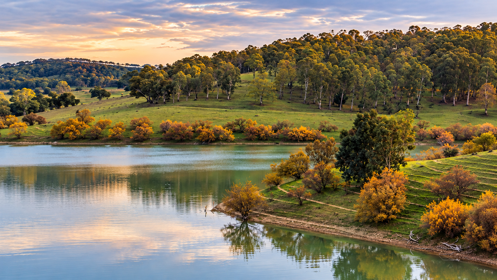 Immagine rielaborata del Lago Olivo e delle colline circostanti